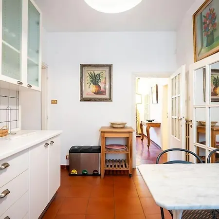 Tacconi - Signorile 3bdr Appartement